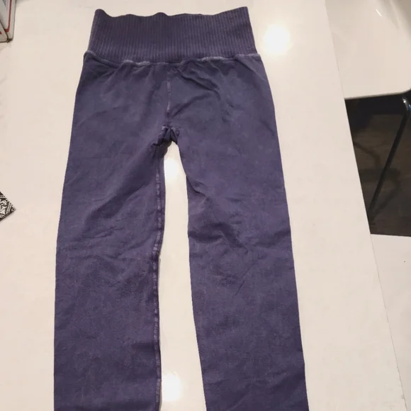NEW Free People Movement Good Karma Leggings in Violet Medium/Large - Picture 3 of 10